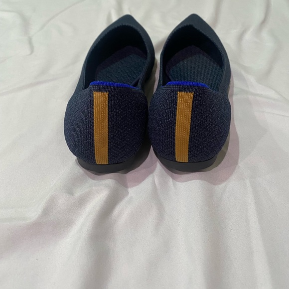 Navy blue Rothy’s size 8 - Picture 3 of 4